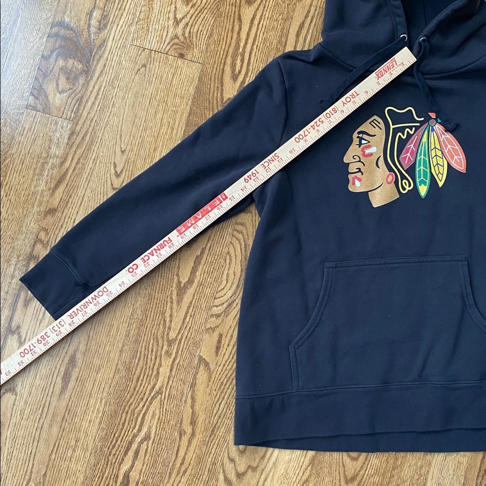 Unisex Chicago Blackhawks pullover hoodie NHL size XL #12 Debrincat black - Picture 5 of 10